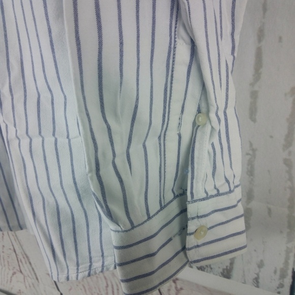 Chaps White Blue Striped Button Down Shirt M - Picture 5 of 8